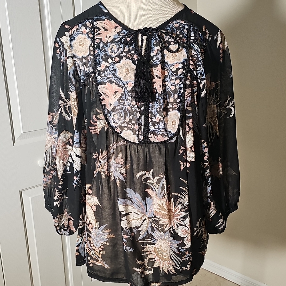 Floral Black Sheer Women's Top With‎ Pink Floral Print. Size Large